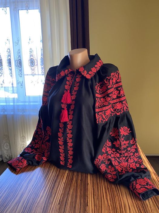 Жіноча блузка| жіноча вишиванка| розріб| опт| машинна вишивка|