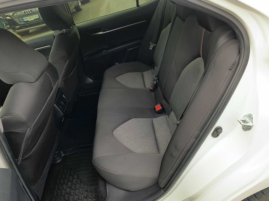 Toyota Camry 2019