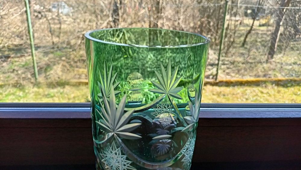 Wazon kryształowy 25 cm, zielony, PRL, Julia