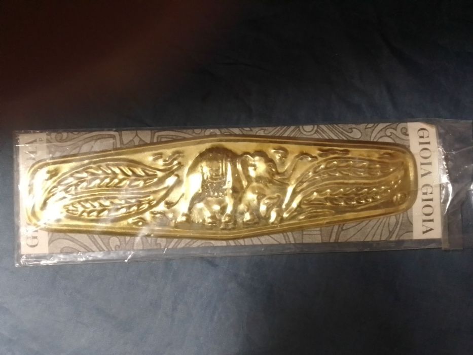 Marcador de livros de latão lavrado