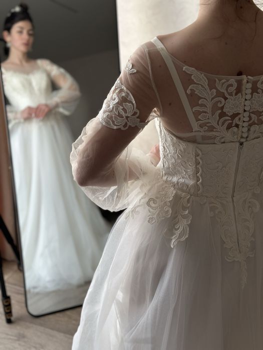 Весільна сукня айворі