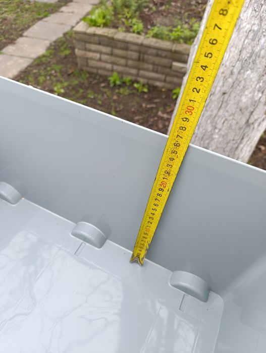 Продам, пластиковый контейнер на колесах