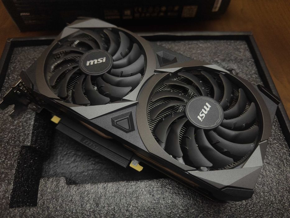 MSI GeForce RTX 3070 Ventus 2X 8G OC - Como nova!