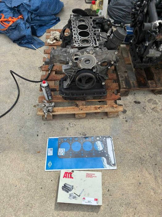 Motor Mercedes REF: OM651940