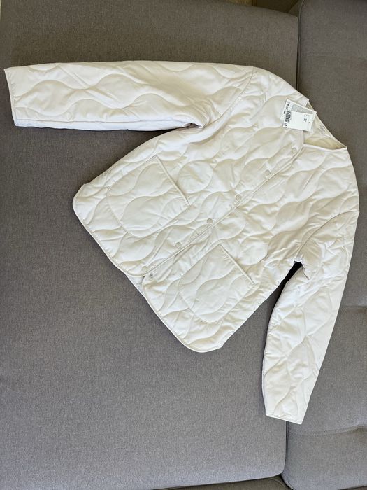 Стьобана куртка біла кремова H&M розмір M