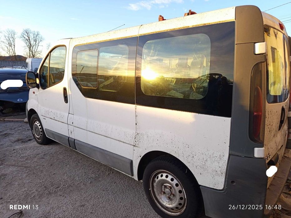 Para peças Opel Vivaro 1.9 DTI ano 2003