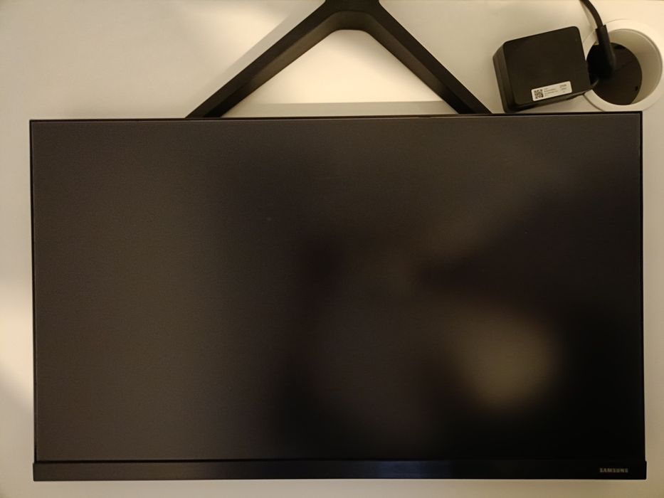 Monitor Samsung LF24T350FHUXEN 24" LED IPS FullHD FreeSync