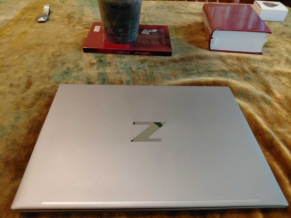 HP ZBook Firefly G9 14" i7-1270P, 32GB, 128GB SSD