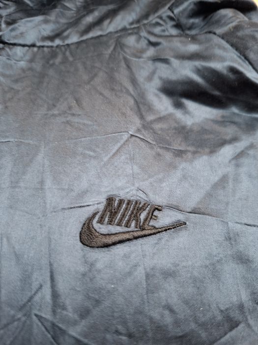 Oryginalna Męska Bluza z Kapturem Nike – Wypukłe Hafty / Miasta / Wiatrówka M