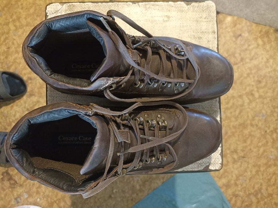 Sprzedam buty męskie skórzane 44