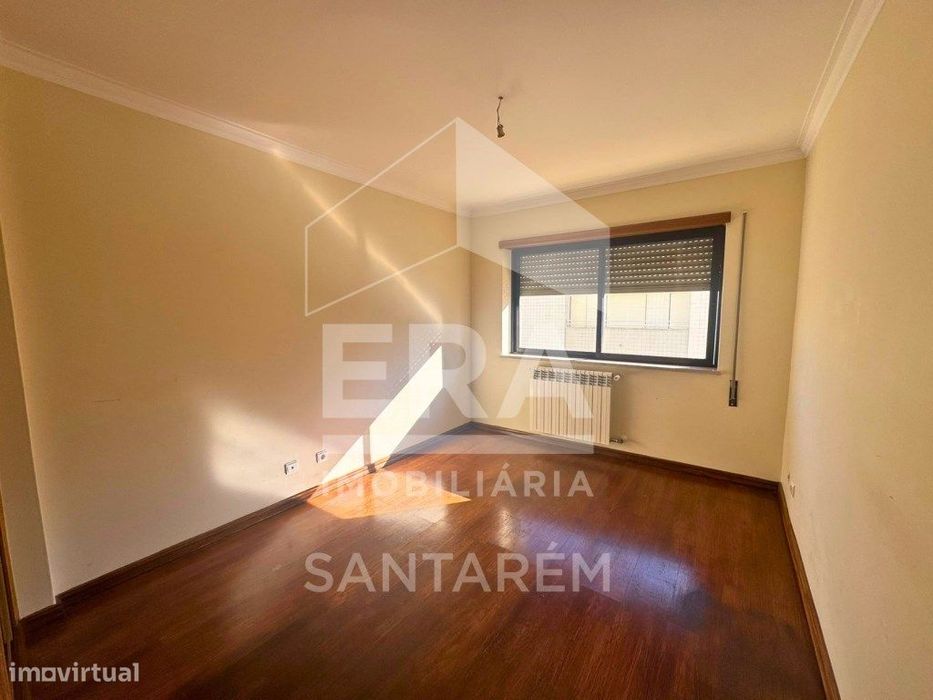 Apartamento T3 com varanda