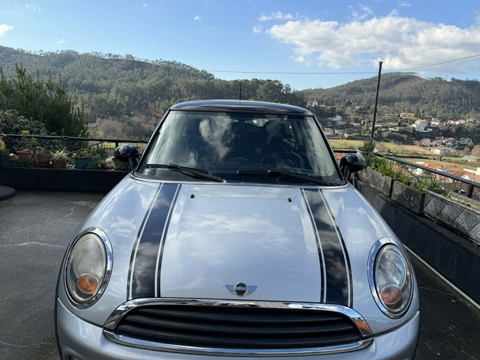 Vendo carro Mini 2011
