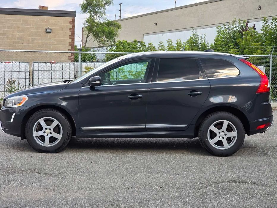 Volvo XC60      2015