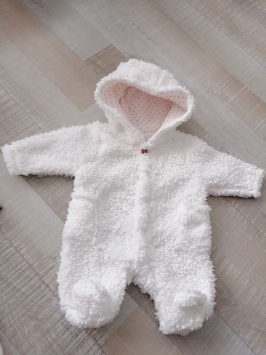 Ubranka dla niemowlaka 56-62