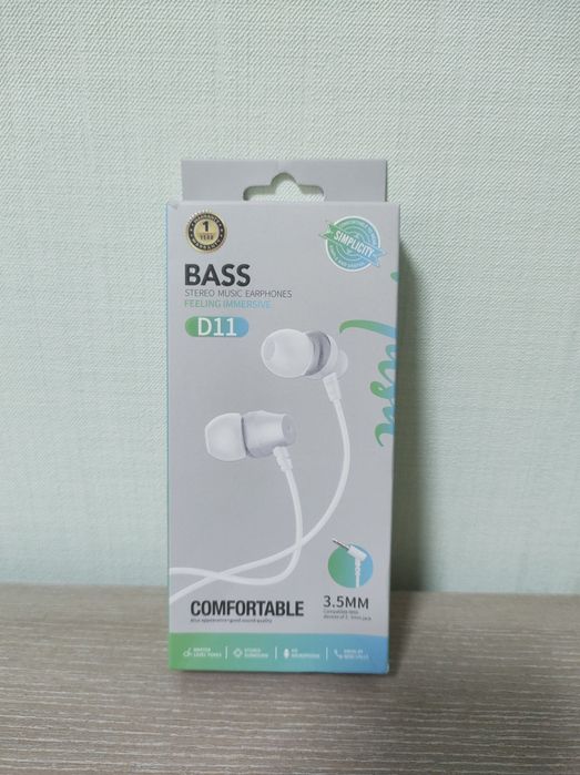 Проводные наушники Celebrat D11, белые.