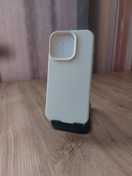 Чохли на айфон 15 про