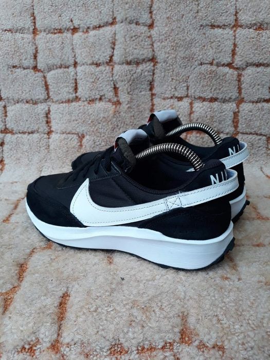 Кроссовки Nike Waffle Debut