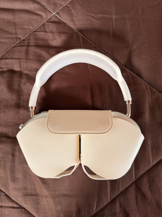 Fones p9 com capa e caixa