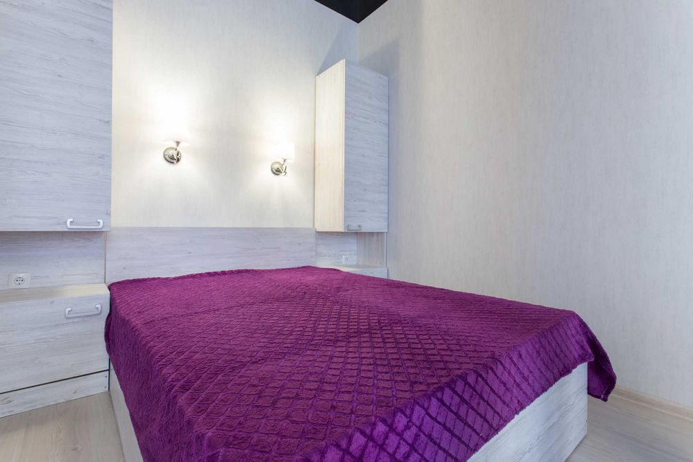 Отличная СВОЯ квартира посуточно./подобово Сумская м. Университет.