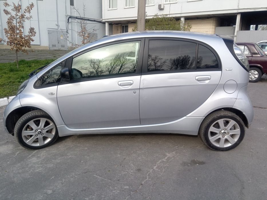 Citroen C- Zero 2013 Електроавтомобиль