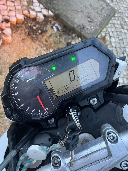 Vendo Benelli TNT 125