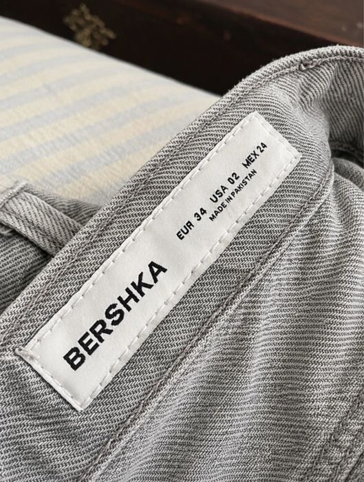 Calças de ganga Bershka cinzentas – Tamanho 34