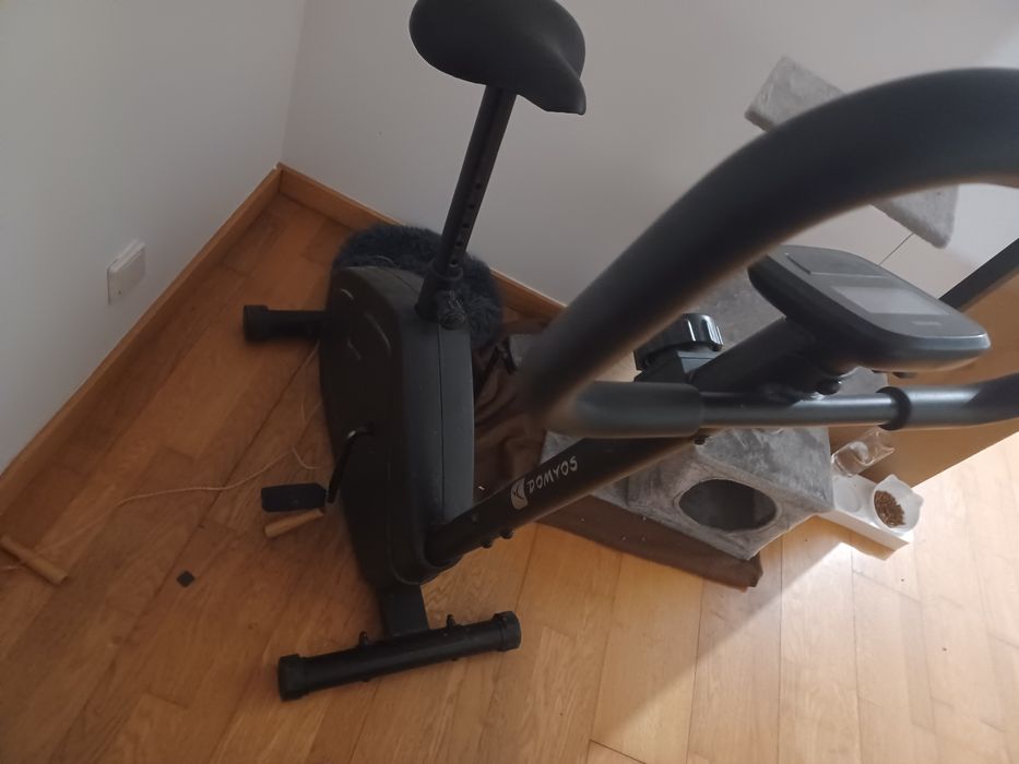 Bicicleta bom estado comprei em france nova