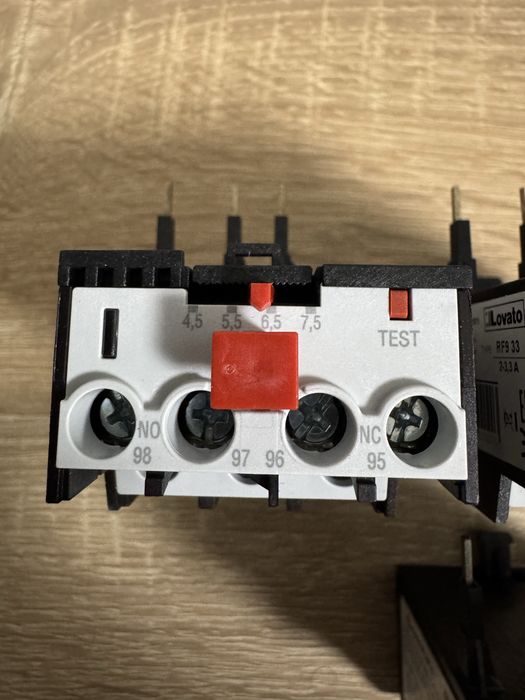 Теплове реле Lovato