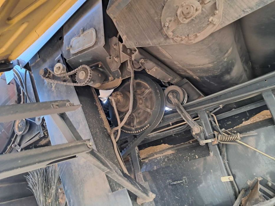 Комбайн New Holland Cr 9080 - 2008 року