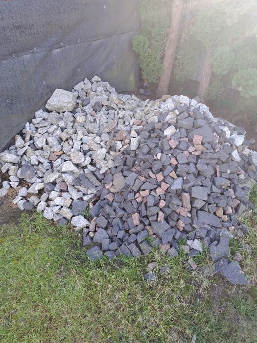 Kamienie na sprzedaż