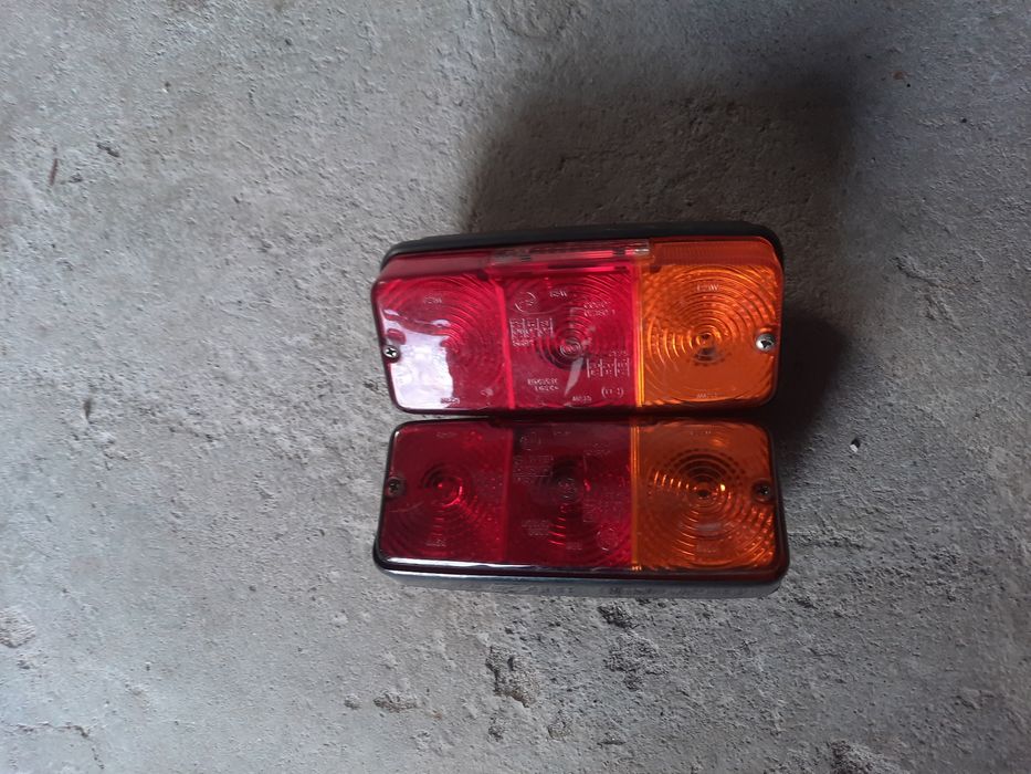 Luzes trazeiras de reboque