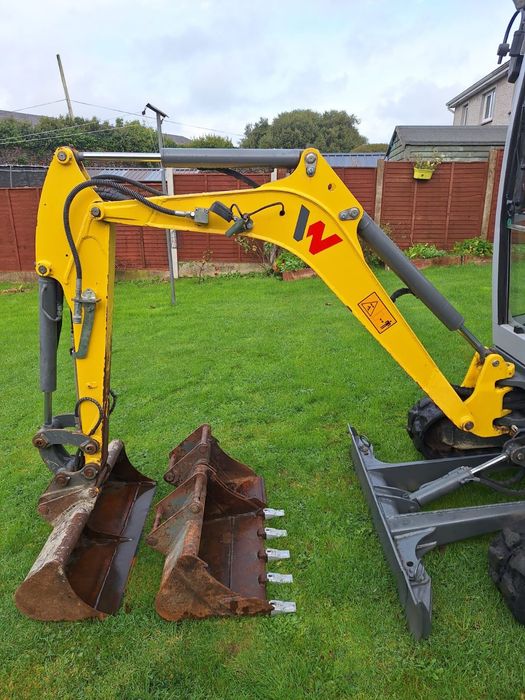 Mini koparka wacker neuson et 16 umowa
