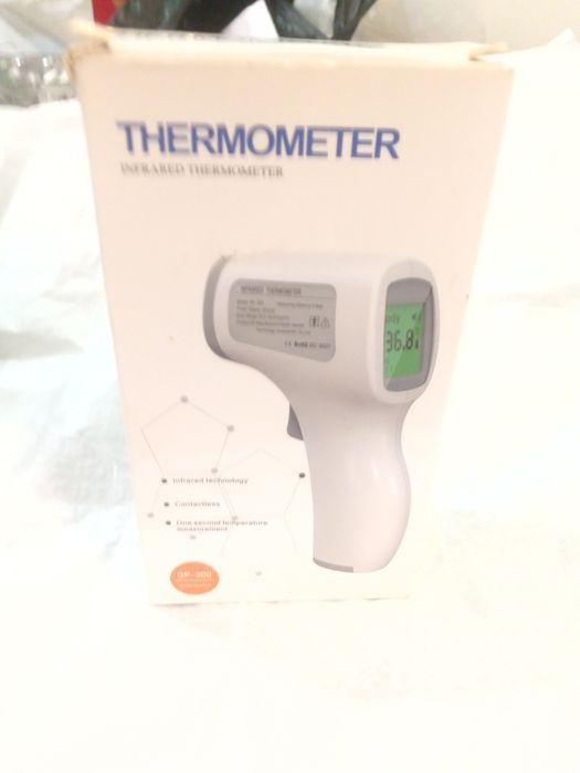Termômetro digital.tipo pistola.novo