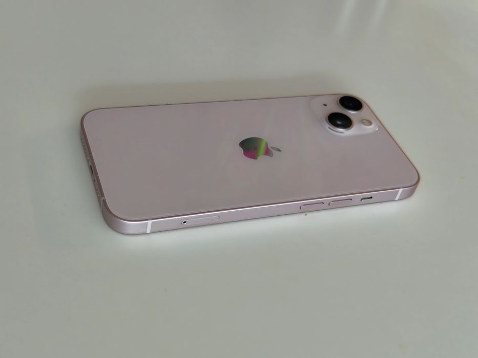 iPhone 13 różowy 128gb