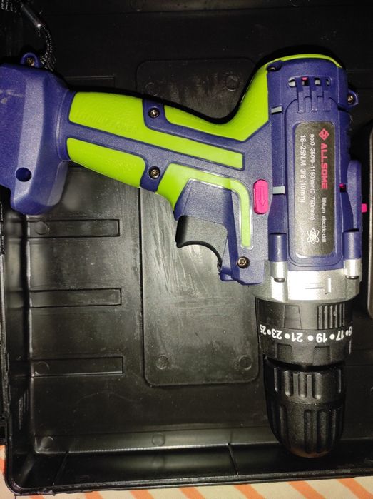 Berbequim e aparafusadora NOVO 1 ou 2 BATERIAS