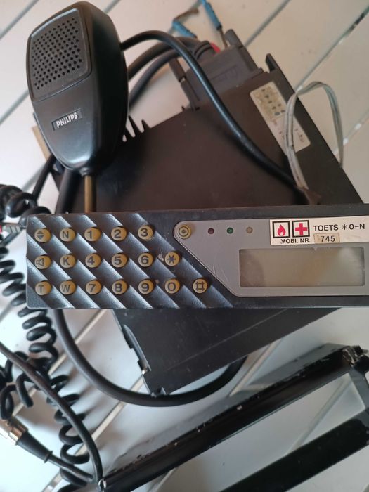 Радіостанція для в авто AEG