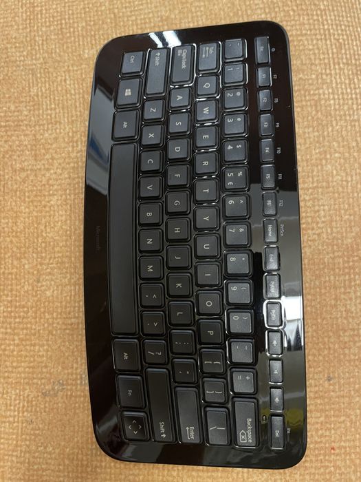 Бездротова клавіатура Microsoft arc model 1392