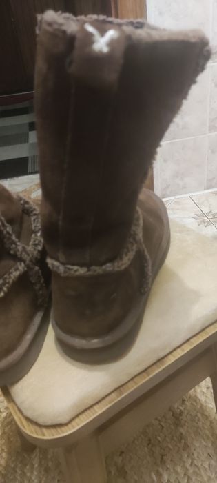 Зимові жіночі чоботи