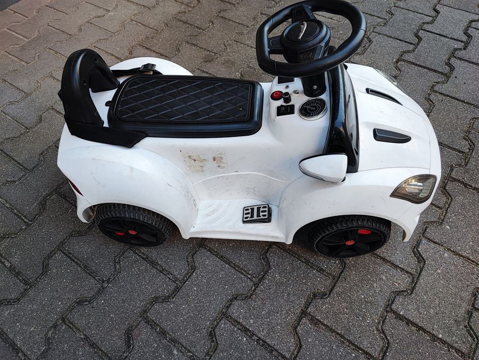 Samochód elektryczny Jaguar