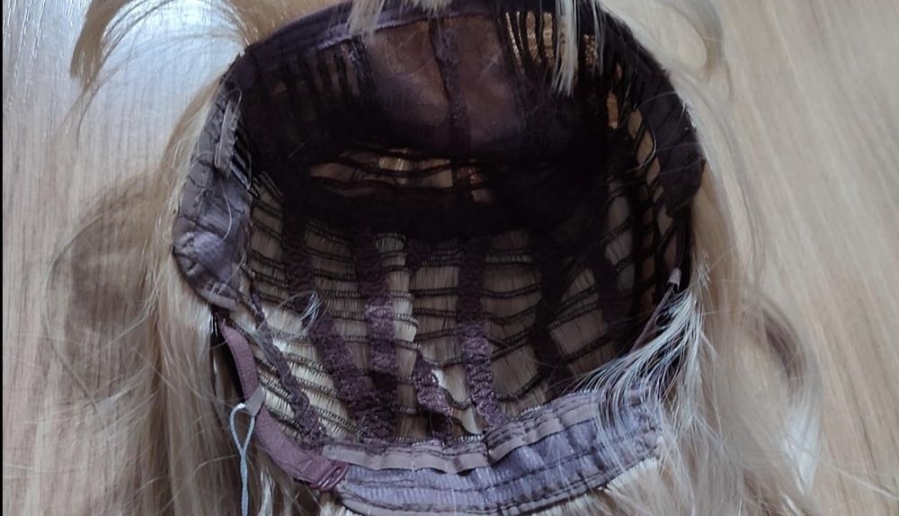 Peruca loira loura ombre cabelo ombros bob, ondulado, com franja  NOVO