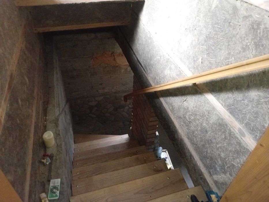 Здам будинок 290м.кв. в Чернівцях в районі Ленківців