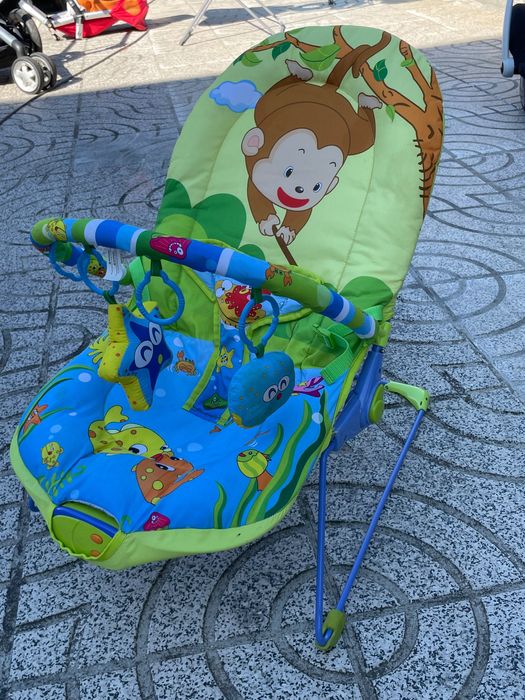 Espreguiçadeira rebativel com música e vibração