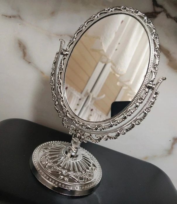 Nowe lusterko srebrny kolor