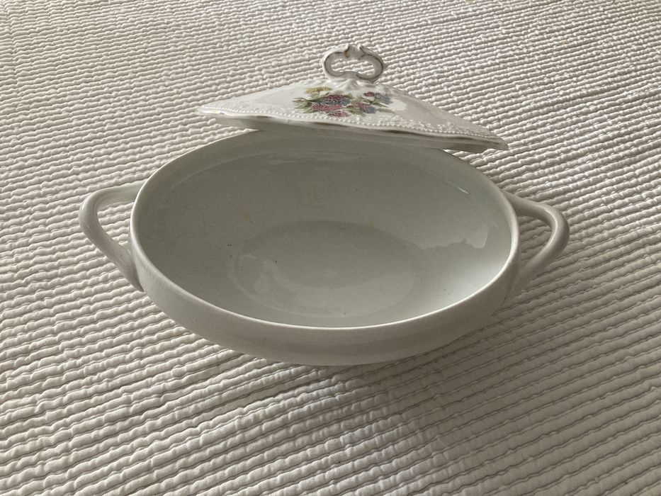 Terrina vista alegre portugal e jarra de vidro trabalhado