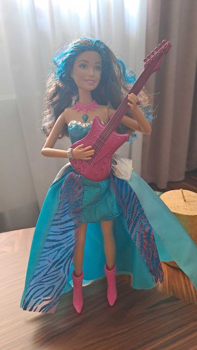 Barbi śpiewająca