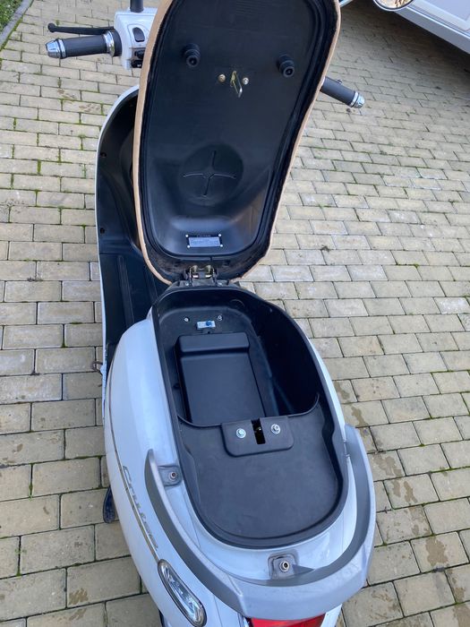 Skuter elektryczny Hecht Citis Cruise nowe baterie