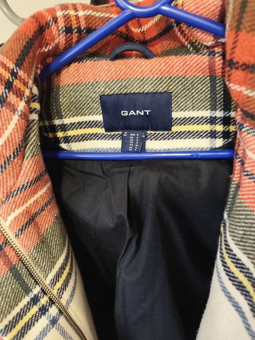 Casaco de mulher de  lã da gant  tamanho M