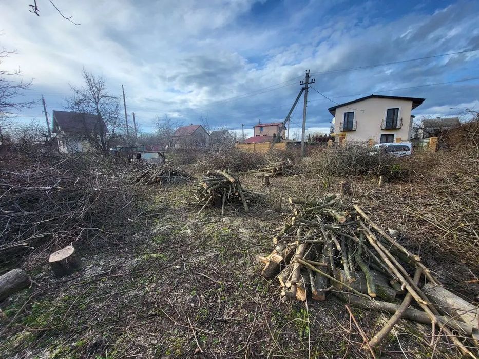 Чистка ділянок,зріз дерев,покос трави,переробка на дрібні дрова-щепу