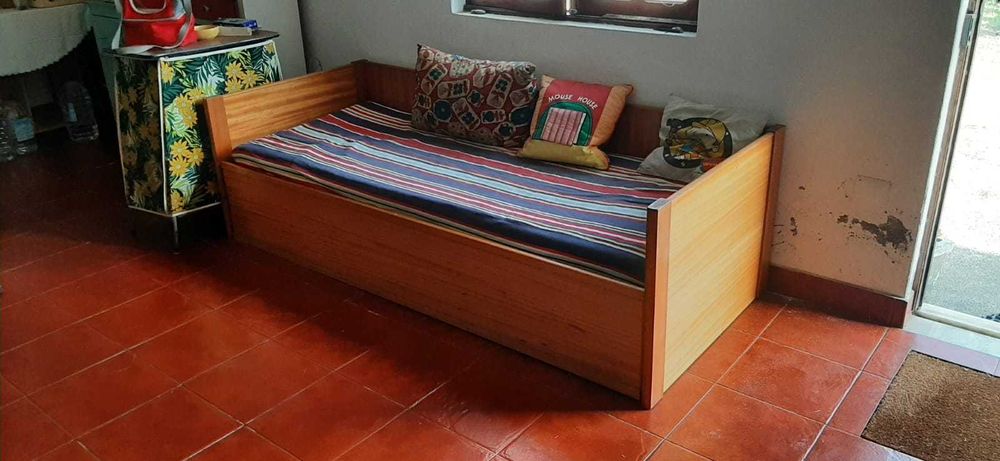 Sofá/cama que se estende para cama dupla