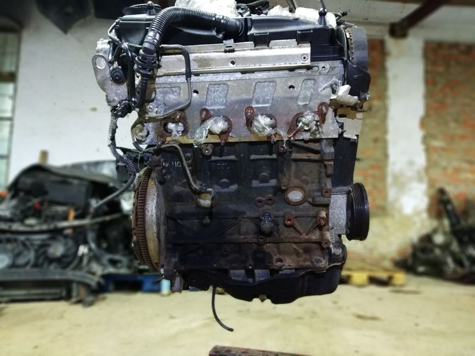 Двигун мотор двигатель 1.6 tdi CAY VW Audi Skoda Seat